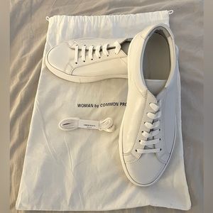 Woman by common project sneaker size 40